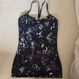 Lululemon Black and Gray Tie-Dye athletic tank top with built in bra